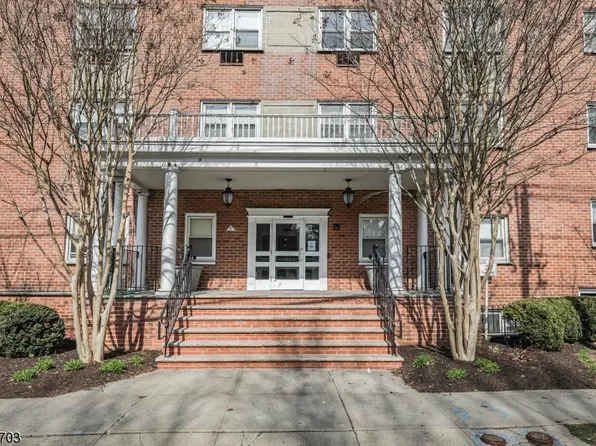 465 Valley Street #2H, Maplewood Twp., NJ 07040