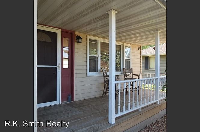 2nd image of 2229 Hermitage Ln