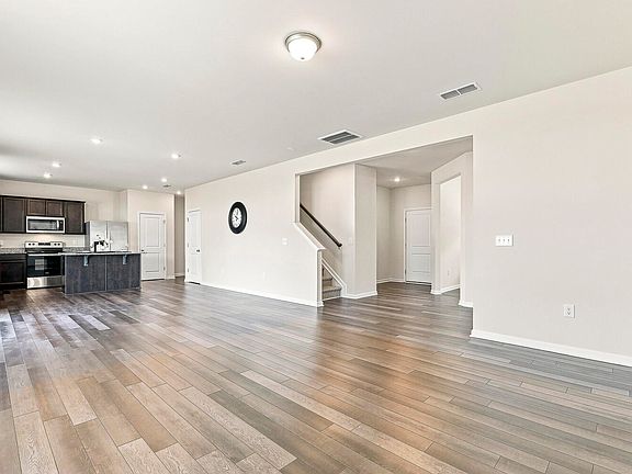 5th image of 1521 Arapahoe Ridge Dr