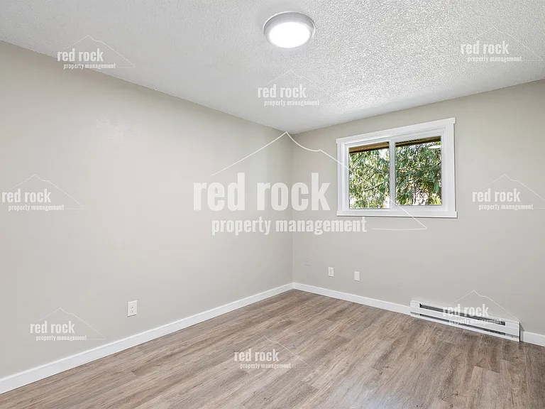 2422 E Diamond Ave #1 — Photo 19