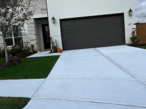 13520 Leeward Edge Dr, La Marque, TX