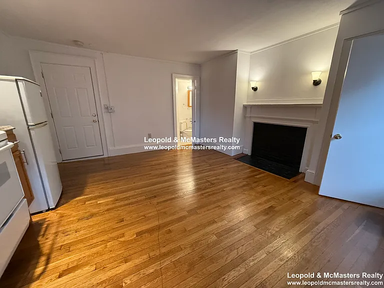 24 Mt. Vernon St apartment — Photo 22