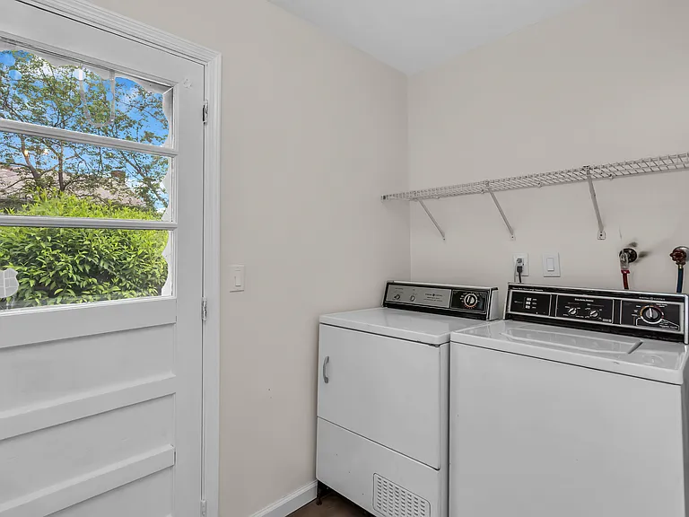 321 Marc Dr — Photo 20
