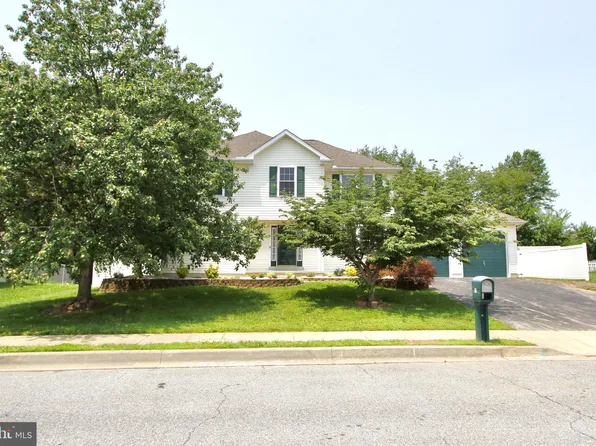 931 Boxwood Dr, Smyrna, DE 19977