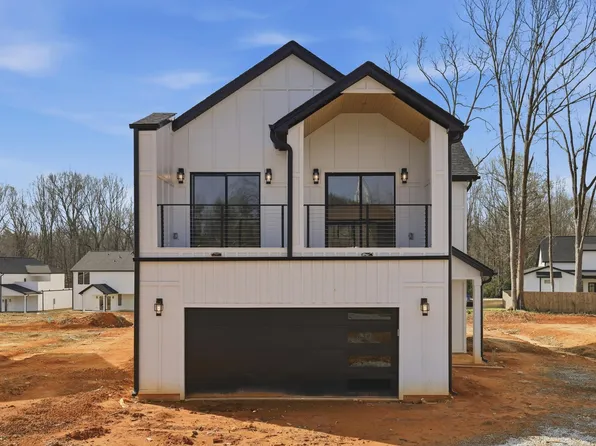170 Buncombe St, Woodruff, SC 29388