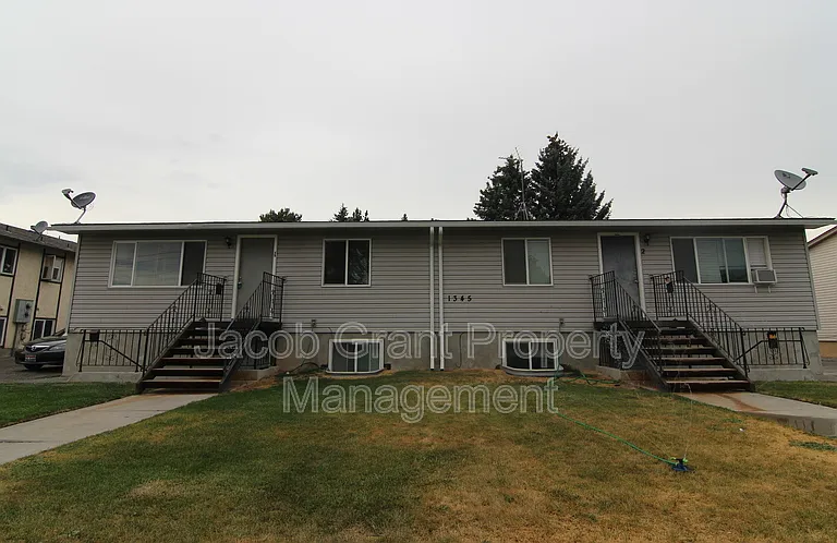 1340 Paul St #4 — Photo 1