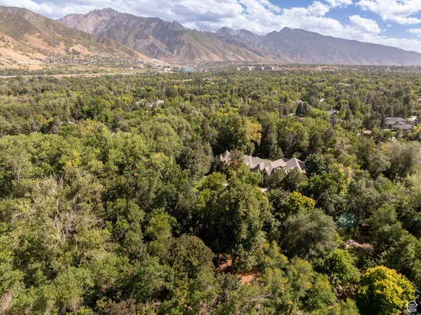 2318 E Walker Ln, Holladay, UT 84117