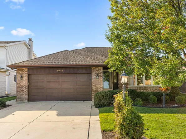 2914 Becket Ave, Westchester, IL 60154