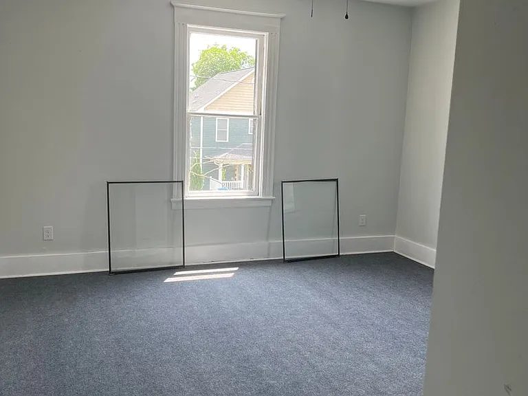 1415 Chapman Ave SW — Photo 5