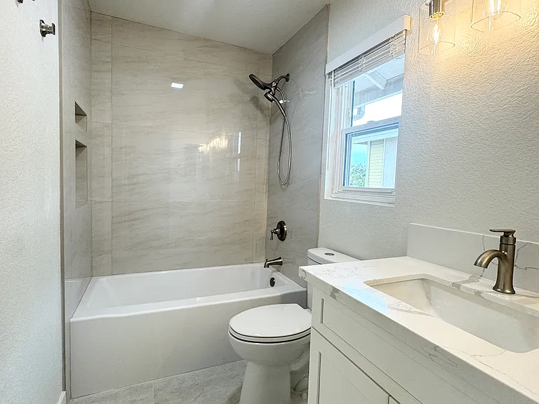 3413 Caseras Dr — Photo 26