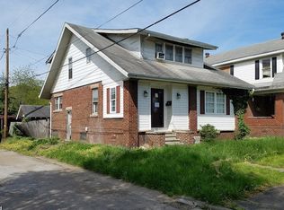 708 6th St, Huntington, WV 25701