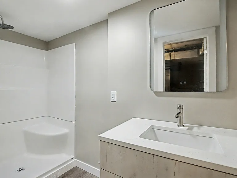 172 Kehl St #1 — Photo 12