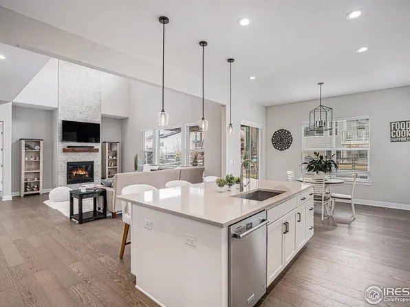 6733 S Waterloo Ct, Aurora, CO 80016