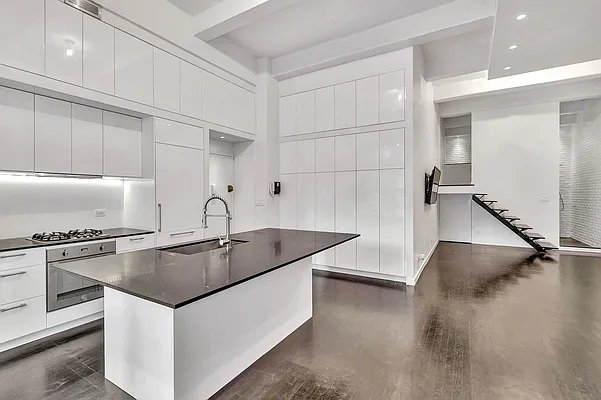 Rented by Corcoran | media 31