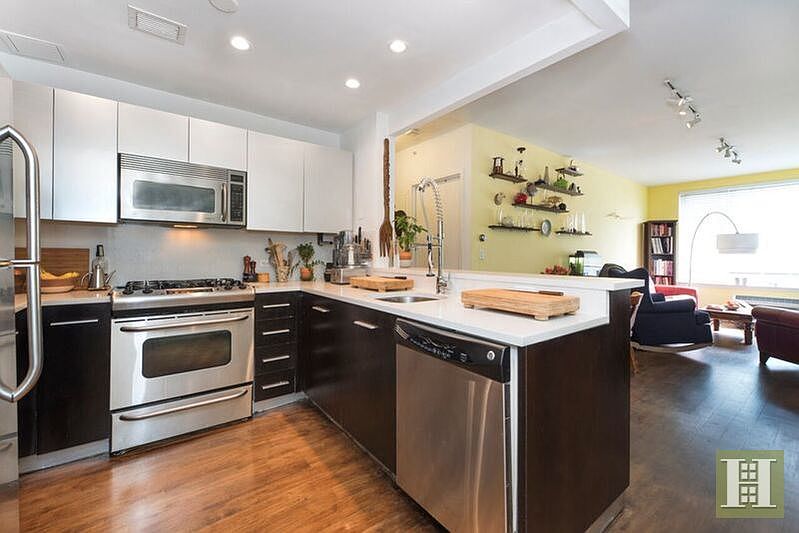 1st image of 13-11 Jackson Ave #3D