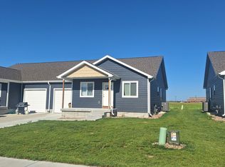 1106-1108 Jake Dr, Grand Island, NE 68803
