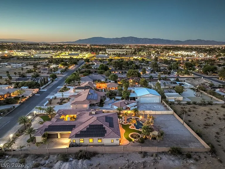 2780 El Camino Rd — Photo 84