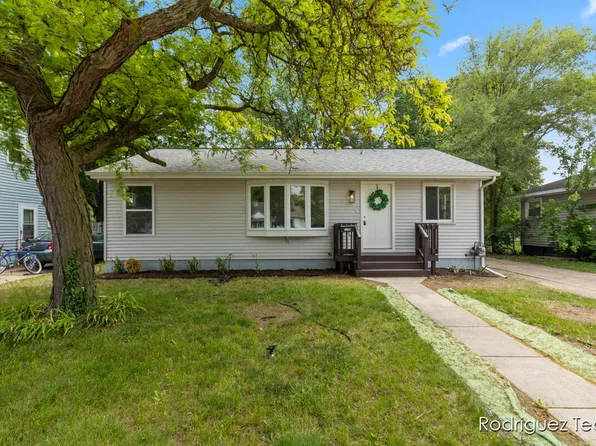 1235 Aurora Ave, Muskegon, MI 49442