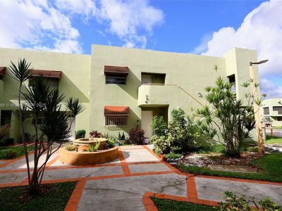 11081 NW 7th St APT 203, Miami, FL, 33172