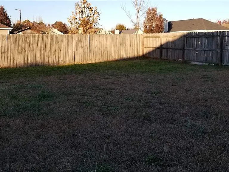 100 Wynfield Ln — Photo 13