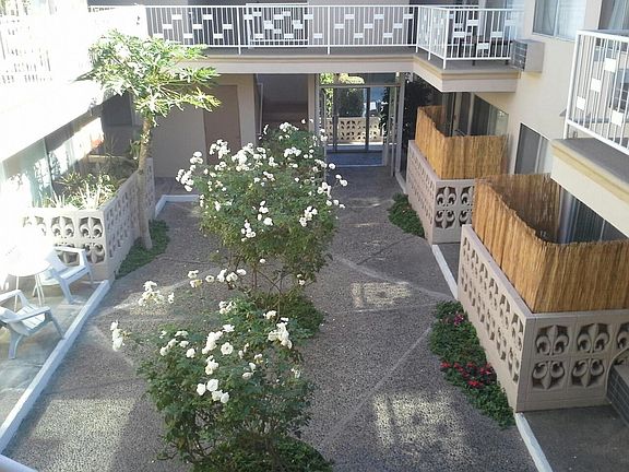 Common Area - Interior Courtyard 1