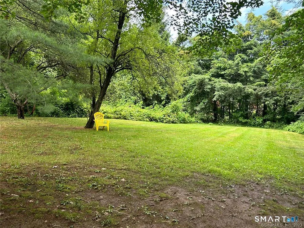 4 bed, 3.0 bath, 3500 sqft, $3,800 — Photo 3