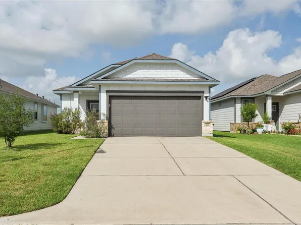 111 Tejas Village Pkwy, Beasley, TX 77417