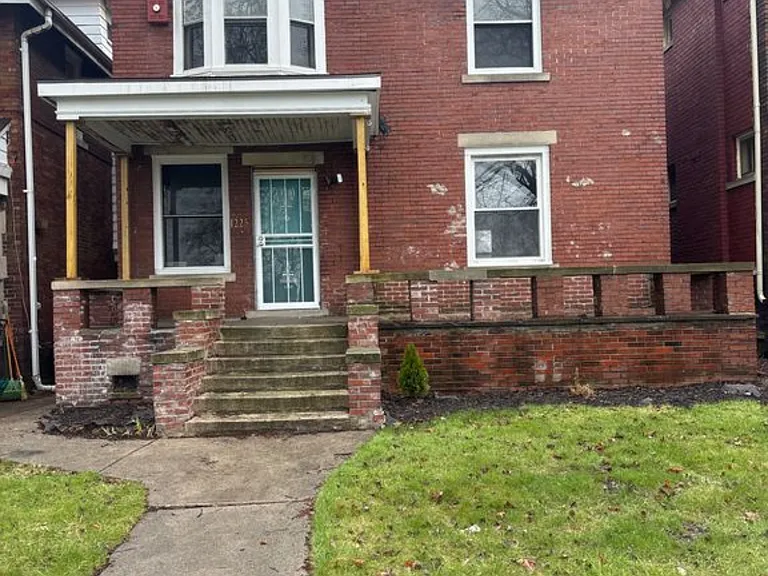 1225 E Grand Blvd — Photo 9