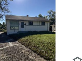 240 McAlpine Dr, Saint Louis, MO 63137