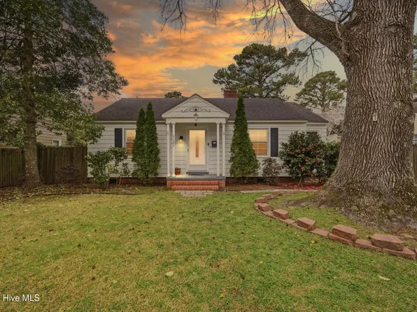 1121 W Williams Circle, Elizabeth City, NC 27909