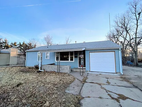 1019 College Ln Photo 1