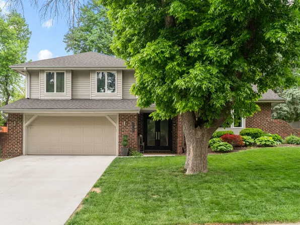 612 34th Pl, West Des Moines, IA 50265
