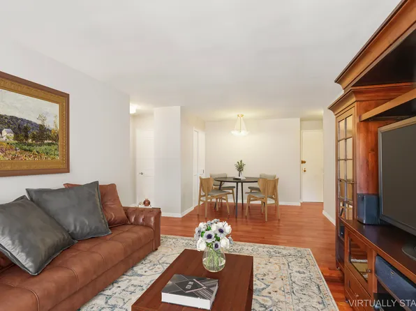 251 East 32nd Street 8H image 2 of 8