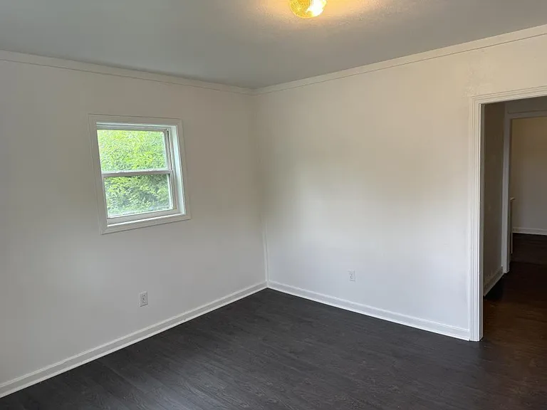 212 Morgan Pl — Photo 3