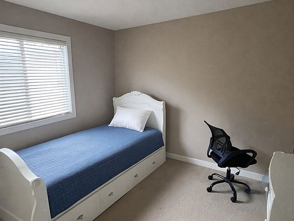 Bedroom B: $730 Private room with Single Sized Bed