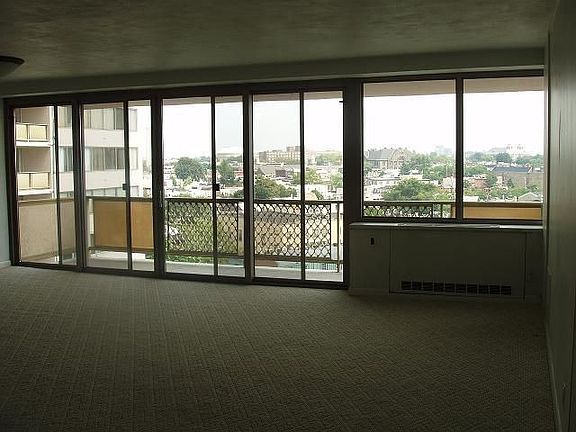 Living Room to Balcony - Great Views