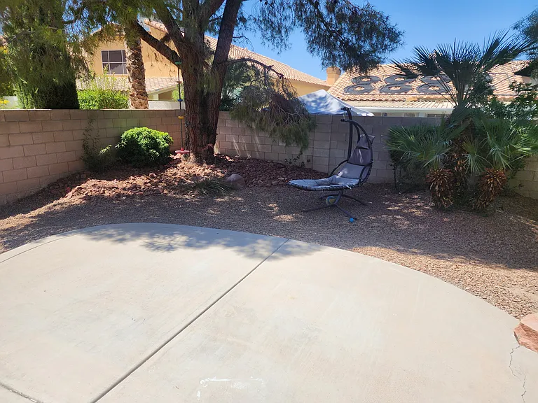 2712 Cricket Hollow Ct — Photo 8