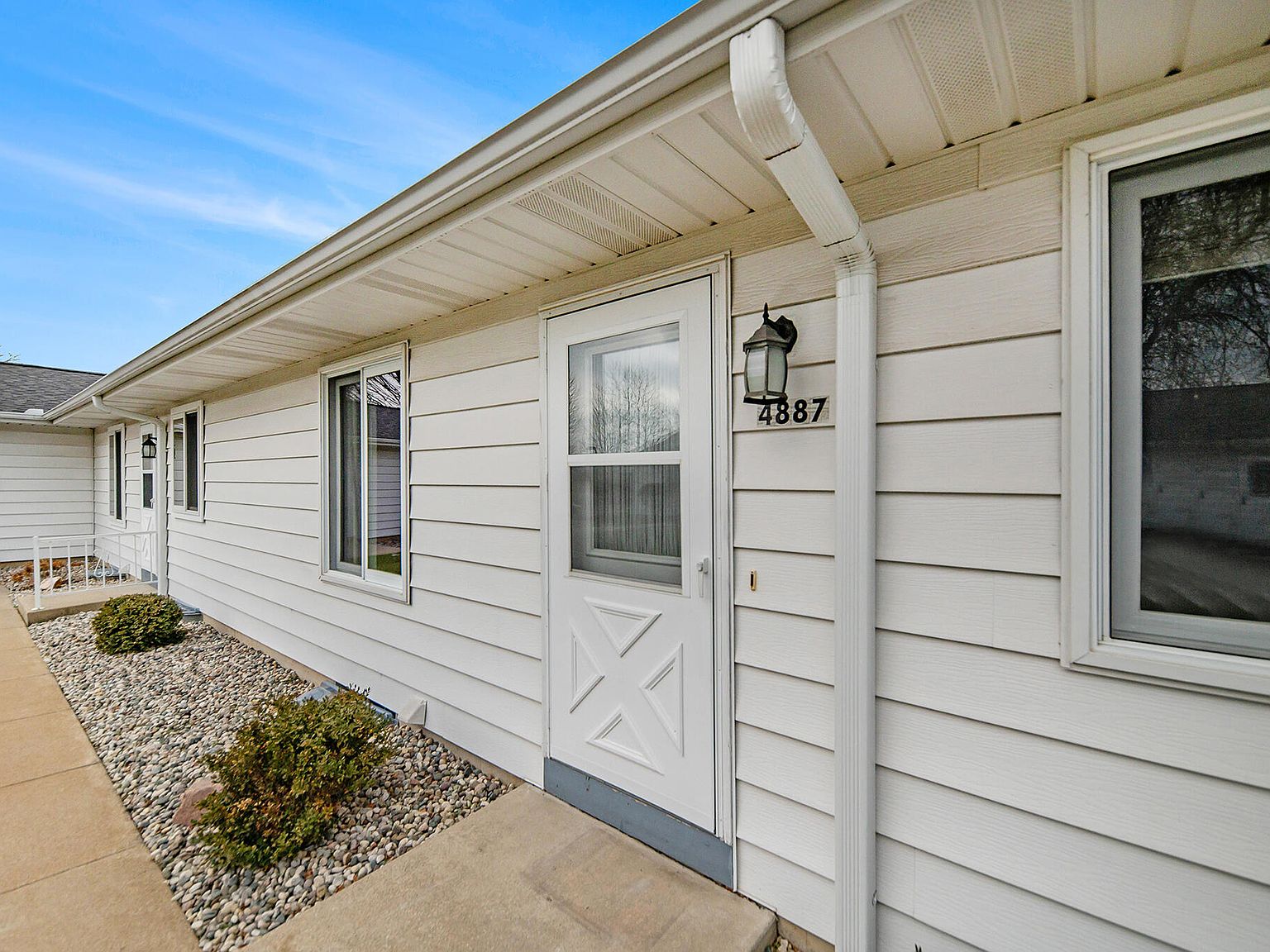 4887 Weston Ave, Kalamazoo, MI 49006 Zillow