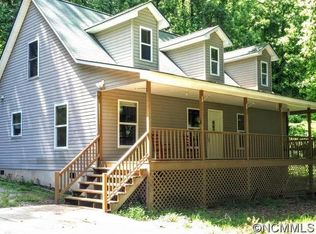 381 Hookers Gap Rd, Candler, NC 28715