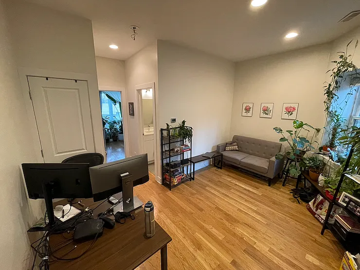 4639 N Broadway St #305 — Photo 3