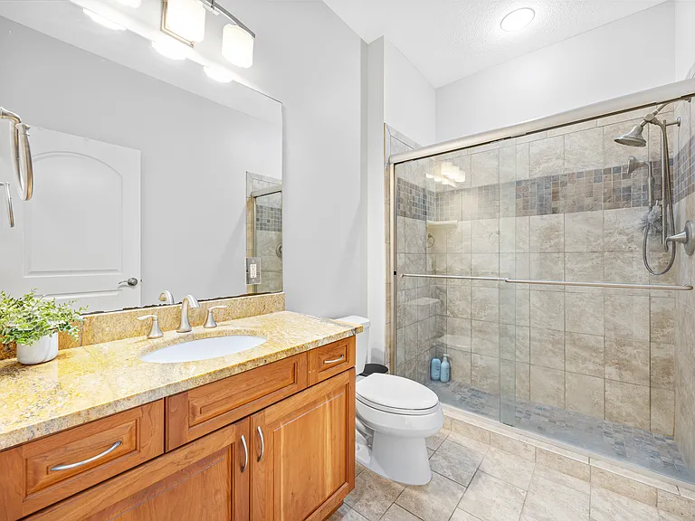 926 Cordova Blvd NE — Photo 14
