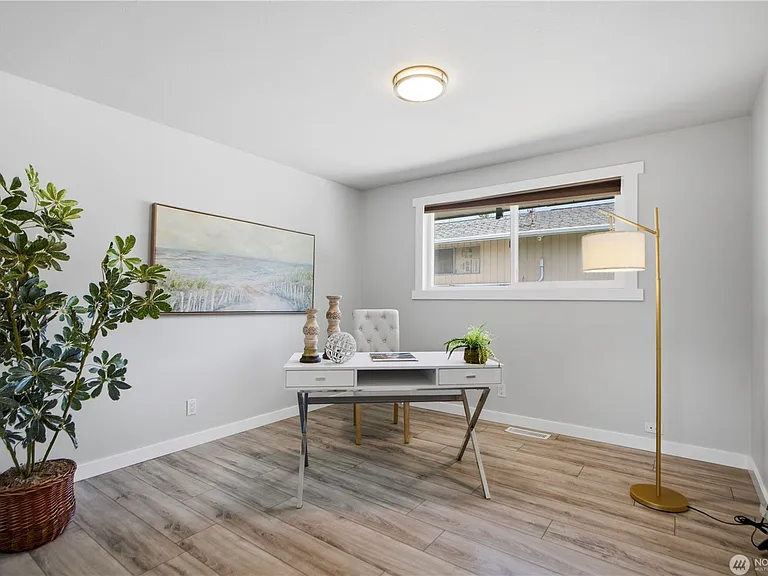 1832 Camas Ave NE — Photo 18