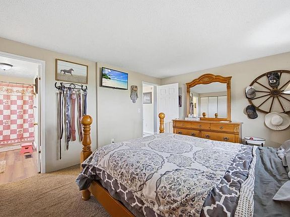 5th image of 1840 Pearce Rd