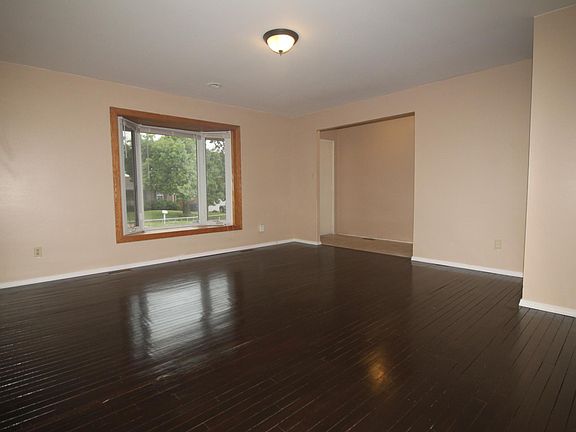 3rd image of 11271 Ashcroft Ln