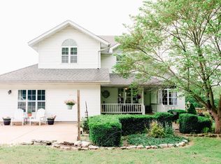 622 S Dade 231, Everton, MO 65646