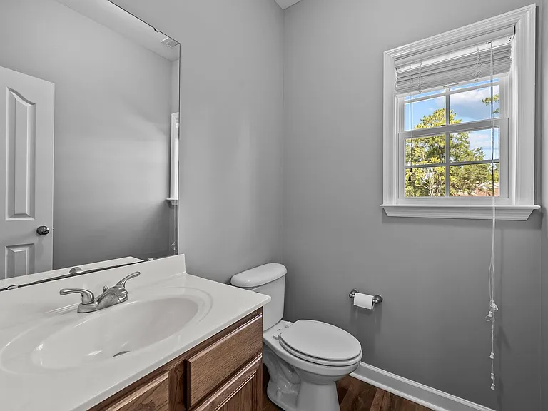 210 Wedgefield Cir — Photo 10