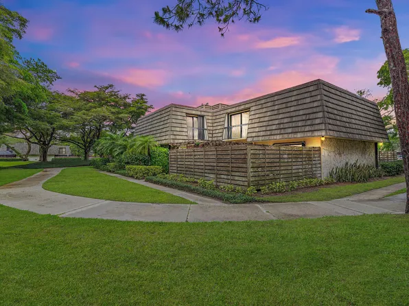 1013 10th Ter Terrace, Palm Beach Gardens, FL 33418