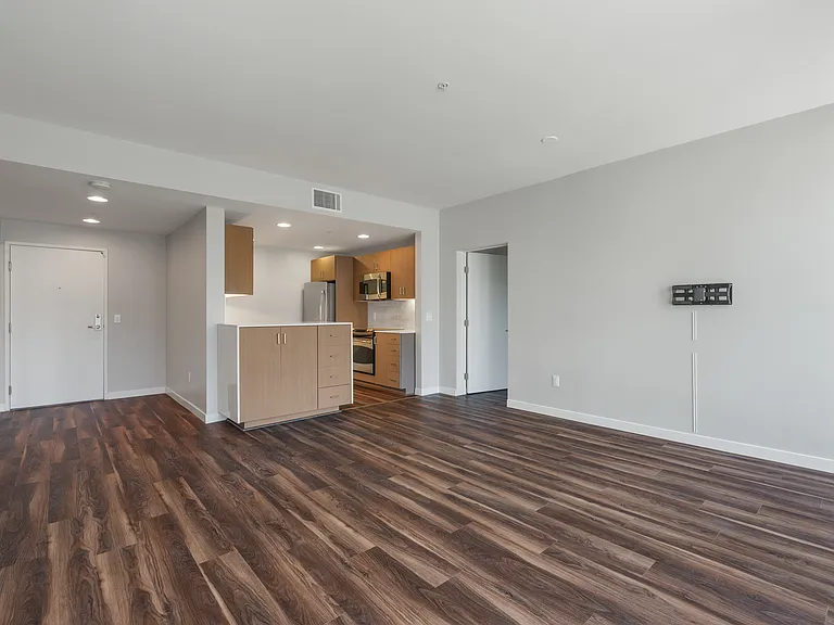 3100 6th Ave #207 — Photo 17