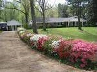 555 Woodland Hts, Holly Springs, MS 38635