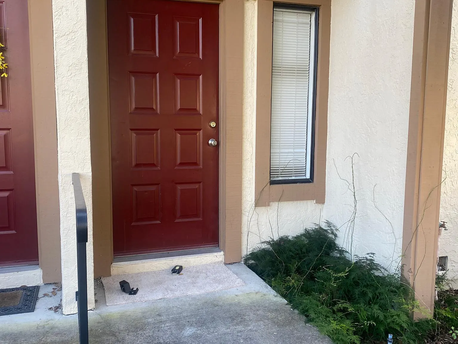 3 bed, 1.5 bath, 1320 sqft, $3,195 — Photo 1